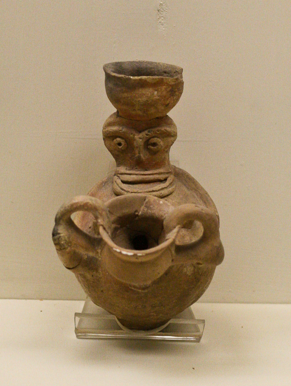 Troy pottery, Istanbul Archaeoloy Museum-8053